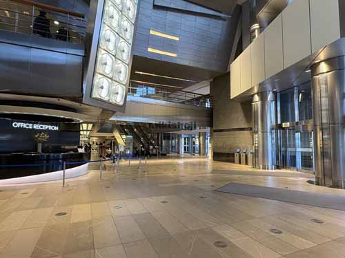 六本木ヒルズ森タワー エントランス3