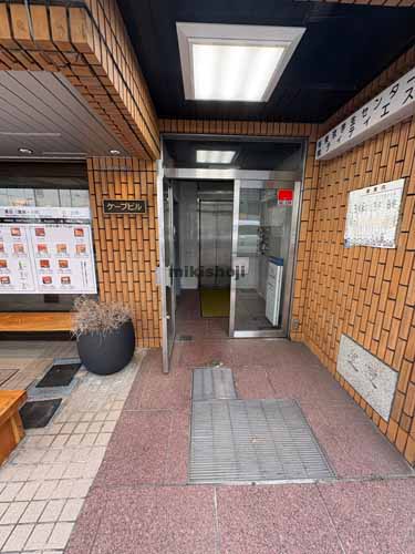 神田三崎町のケープビル エントランス1