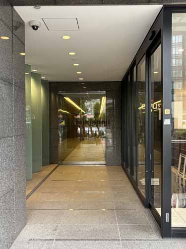 神田須田町のヒューリック神田須田町ビル エントランス2