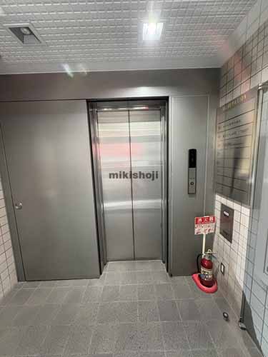 神田神保町の堀内神保町ビル エレベーターホール1