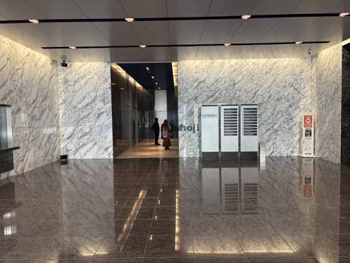 神宮前の住友不動産原宿ビル エレベーターホール1