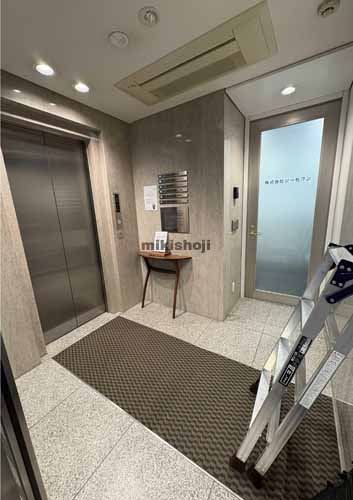 麹町ブライトンビル エントランス1