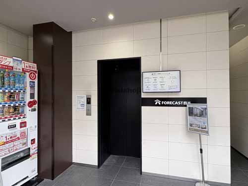 四谷のＦＯＲＥＣＡＳＴ四谷 エレベーターホール1