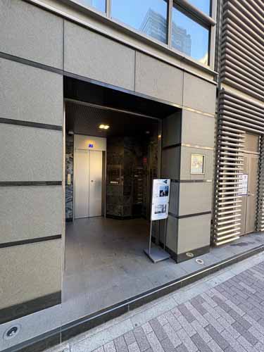 ＳＲビル エントランス1