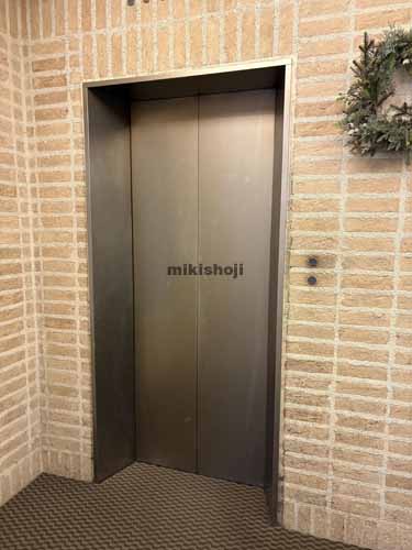 恵比寿西のＥＢＩＳＵ－ＷＥＳＴ エレベーターホール1