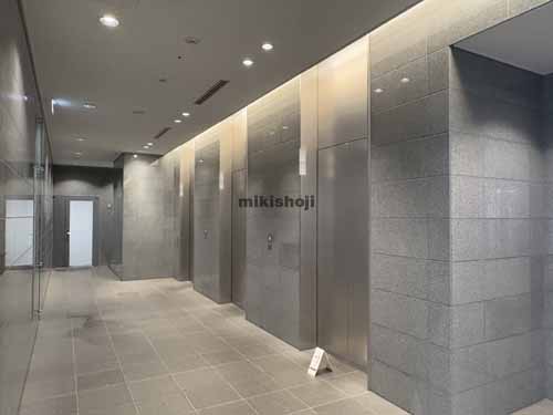 ＷＥＳＴＲＩＯ千葉フコク生命ビル エレベーターホール1