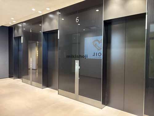 柏市の柏の葉オープンイノベーションラボ(ＫＯＩＬ) エレベーターホール1