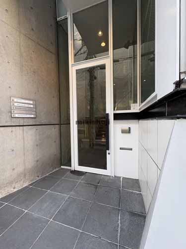 神田駿河台・神田猿楽町のＵＺビル エントランス1