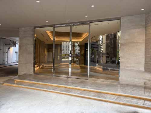 内藤町・大京町・左門町のグランファースト新宿御苑 エントランス1