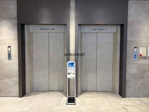 内藤町・大京町・左門町のグランファースト新宿御苑 エレベーターホール1