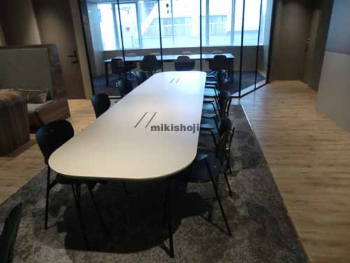 ＋ＳＨＩＦＴ　ＴＳＵＫＩＪＩ セットアップ室内1