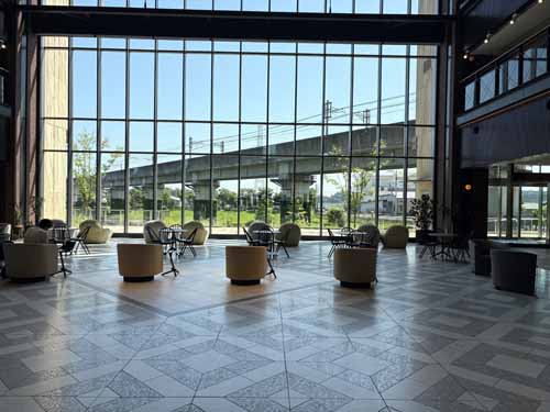 柏市のＫＯＩＬ　ＴＥＲＲＡＣＥ エントランス1