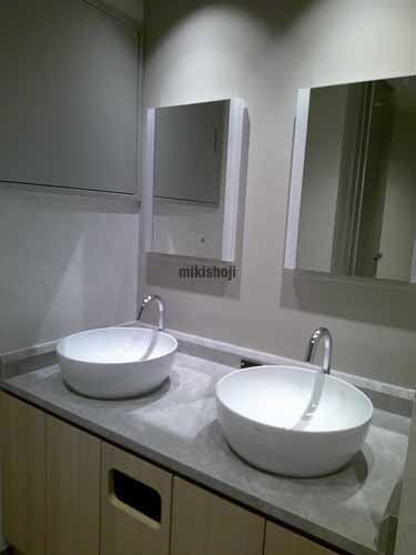 一番町のＴＨＥ　ＣＲＯＳＳ　一番町 水回り1