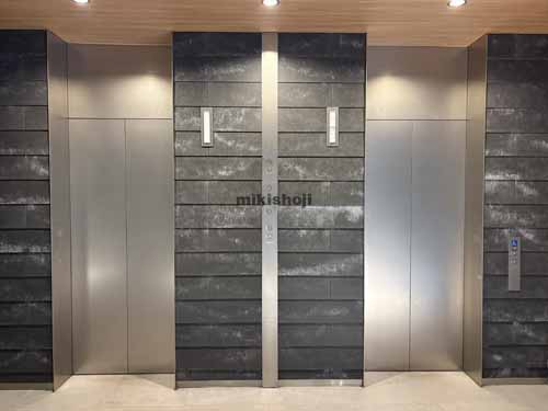 西新宿のＣＩＲＣＬＥＳ西新宿 エレベーターホール1