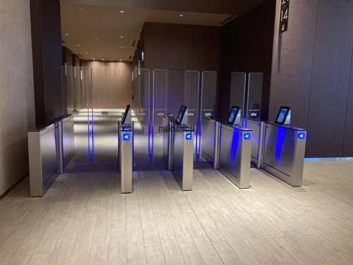 赤坂トラストタワー エントランス1