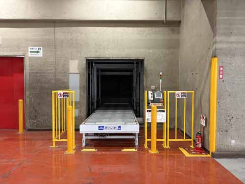 Ｉｍａｓ　Ｉｔａｂａｓｈｉ　ＢＡＳＥ エレベーターホール3