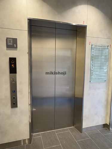 新宿東栄ビル エレベーターホール1
