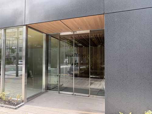 日本橋本町のＴｉｍｅ　Ｗｉｔｈ　新日本橋 エントランス1