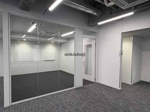 日本橋本町のＴｉｍｅ　Ｗｉｔｈ　新日本橋 セットアップ室内1