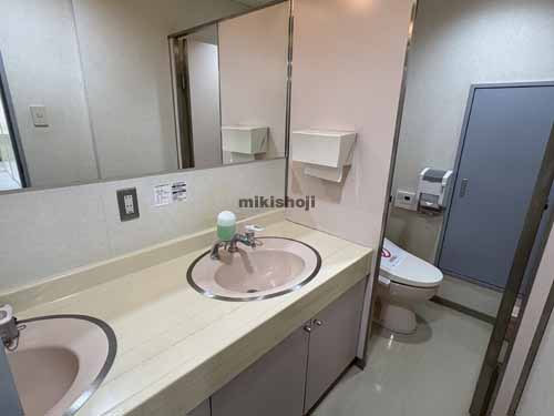 東西産業貿易(株)旧本社ビル（仮称） 水回り2