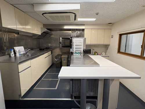 東西産業貿易(株)旧本社ビル（仮称） 居抜き室内1