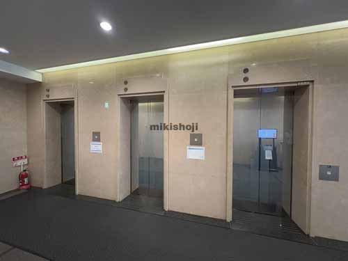 千葉新町ビル エレベーターホール1