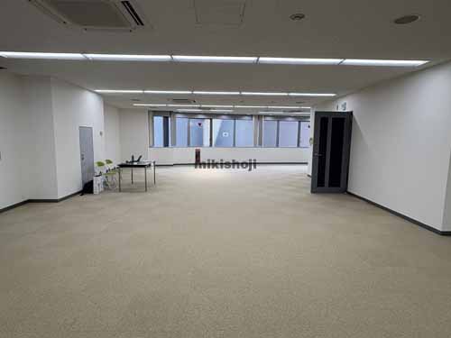 日新町田ビル 貸室内1